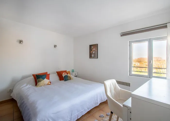 L'horizon Suspendu, Proche Chateau, Commerces *